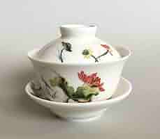 ♥翡翠風　ガラス　茶碗　桐箱付き　古玩　骨董品　中国 予約販売】置物 ガラス丸玉 四神 約80mm 風水 四神獣 青龍 白虎